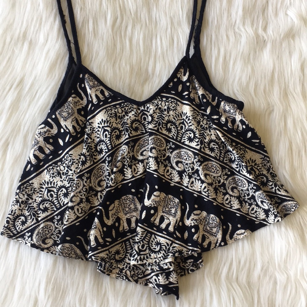 Elephant Cropped Tank Top - Picture 2 of 7